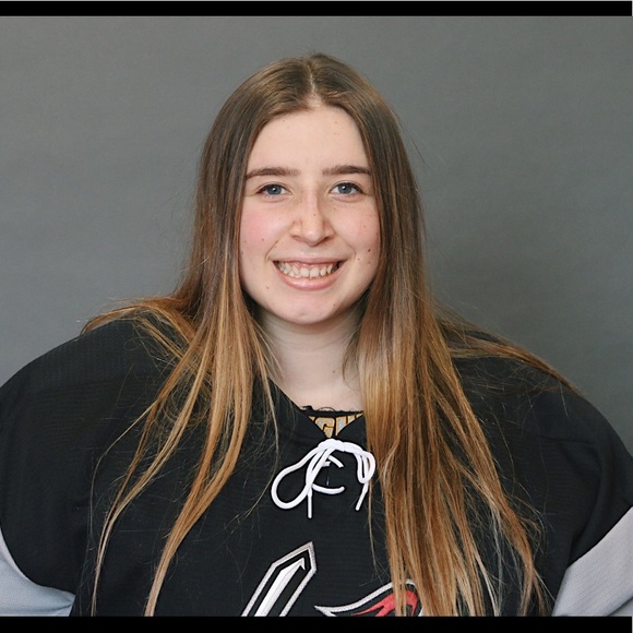 Meet your Posher, Francesca - Picture 1 of 1